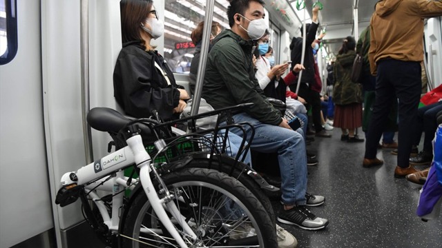 Những lợi ích khi mang xe đạp gấp lên tàu điện Những lợi ích khi mang xe đạp gấp lên tàu điện