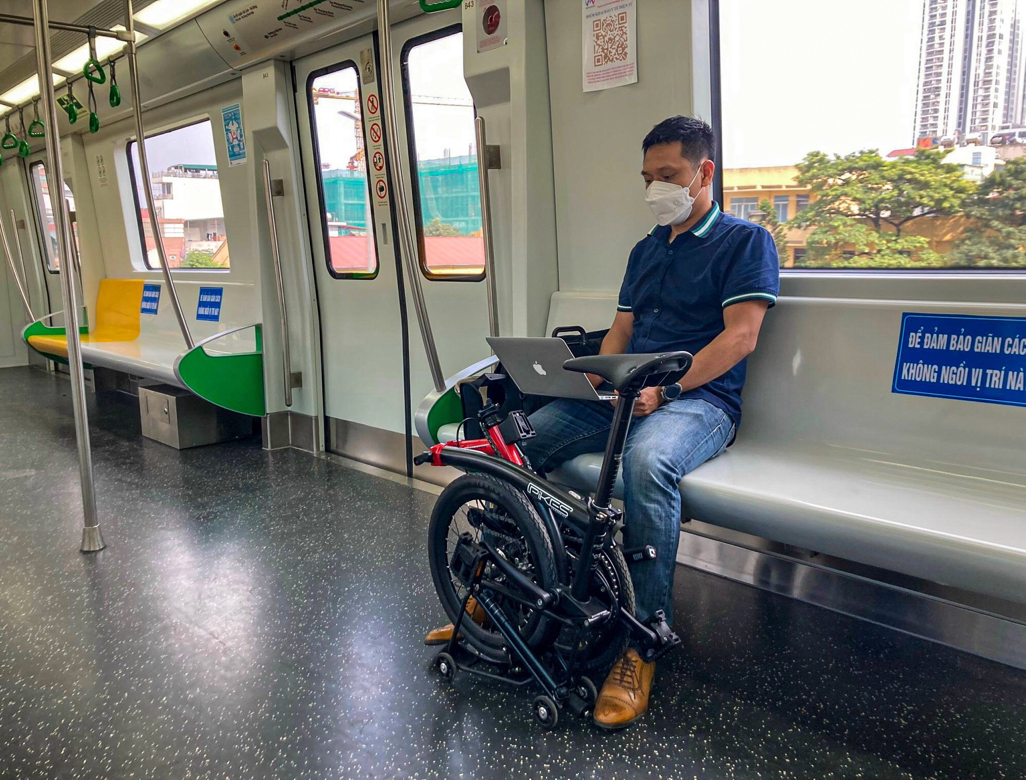 Mang xe đạp gấp lên tàu điện được khôg Mang xe đạp gấp lên tàu điện được khôg