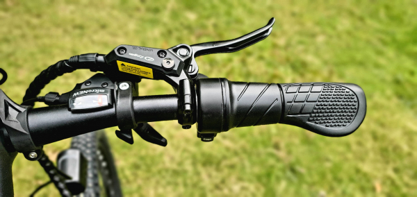 Bộ phận tay vít ga có sự cố Bộ phận tay vít ga có sự cố