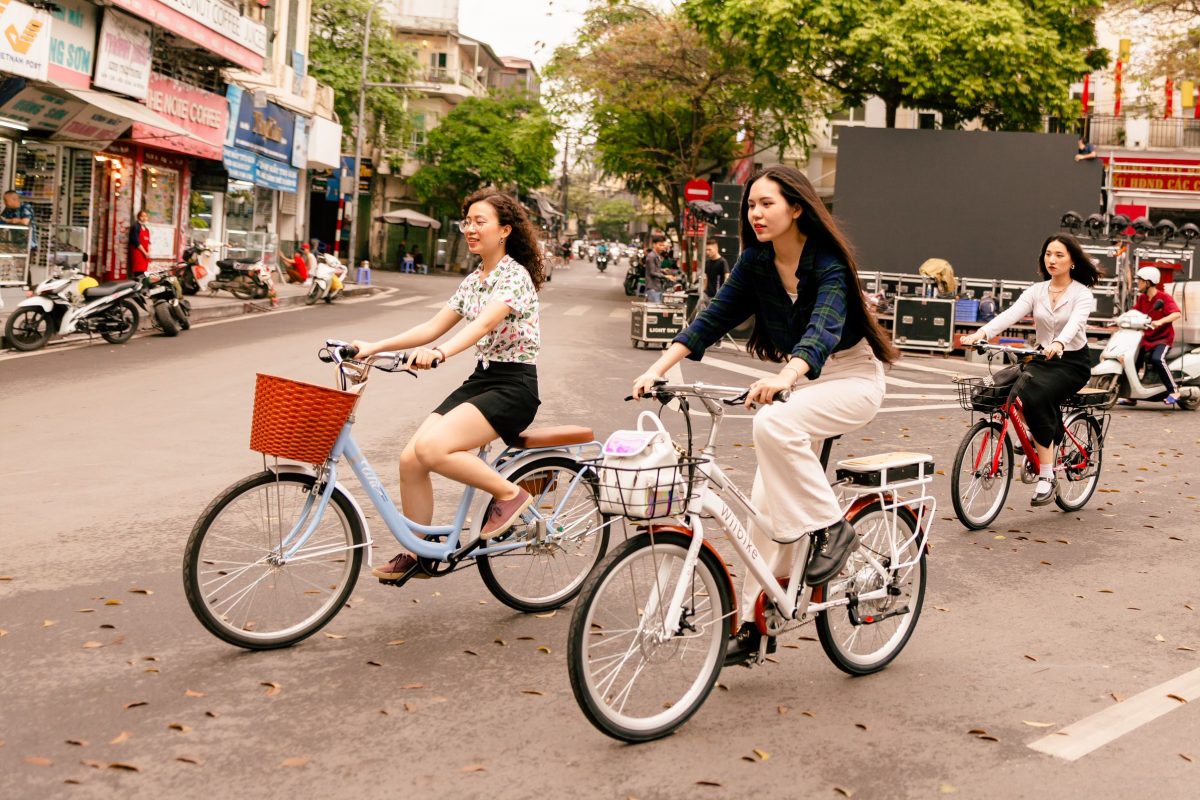 Nên mua xe điện hay xe đạp trợ lực điện Nên mua xe điện hay xe đạp trợ lực điện