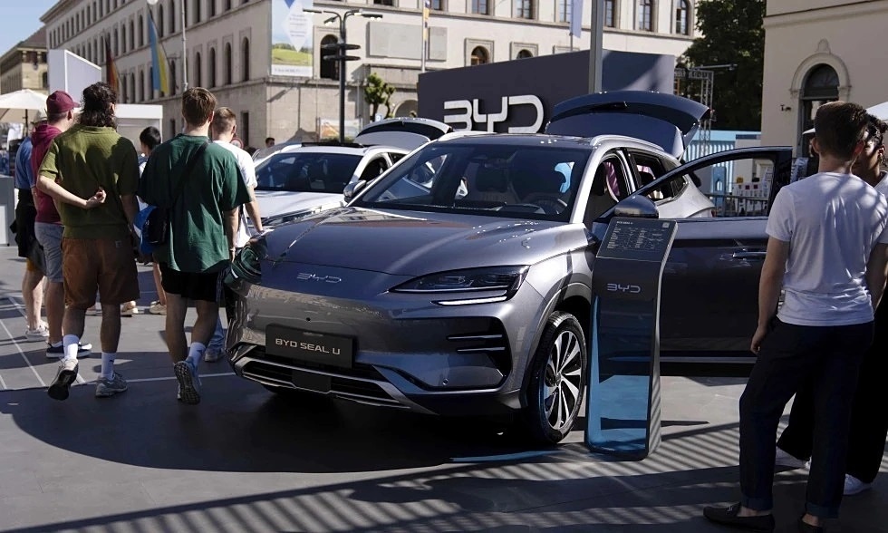 Cơn Lốc Xe Điện Trung Quốc Đổ Bộ Thị Trường Châu Âu Cơn Lốc Xe Điện Trung Quốc Đổ Bộ Thị Trường Châu Âu