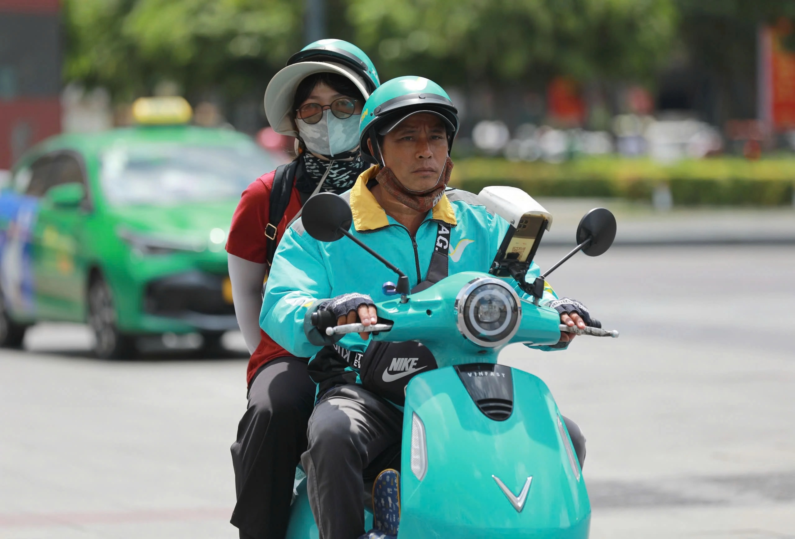 Xe ôm công nghệ chạy điện: Bước đi chiến lược của TP.HCM vì tương lai xanh Xe ôm công nghệ chạy điện: Bước đi chiến lược của TP.HCM vì tương lai xanh