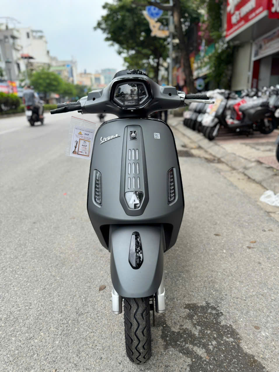 Việt Nam Đặt Cược Vào Xe Điện: Vì Sao Quyết Định Thúc Đẩy Chuyển Đổi Nhanh Chóng? Việt Nam Đặt Cược Vào Xe Điện: Vì Sao Quyết Định Thúc Đẩy Chuyển Đổi Nhanh Chóng?