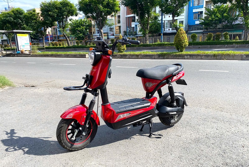 Siết Chặt Quản Lý Phương Tiện Điện: "Bàn Đạp" Là Tiêu Chuẩn Vàng và Những Quy Định Mới Đang Đổi Thay Giao Thông Siết Chặt Quản Lý Phương Tiện Điện: "Bàn Đạp" Là Tiêu Chuẩn Vàng và Những Quy Định Mới Đang Đổi Thay Giao Thông