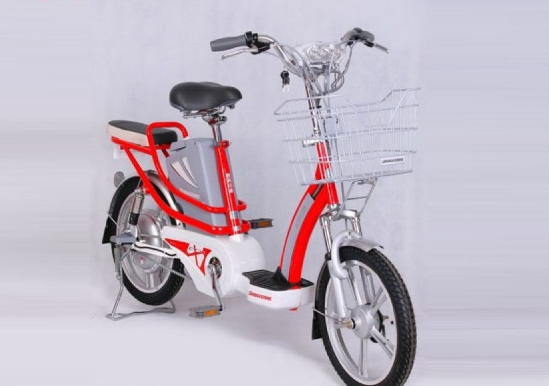 Động cơ vận hành xe điện và xe đạp trợ lực điện Động cơ vận hành xe điện và xe đạp trợ lực điện