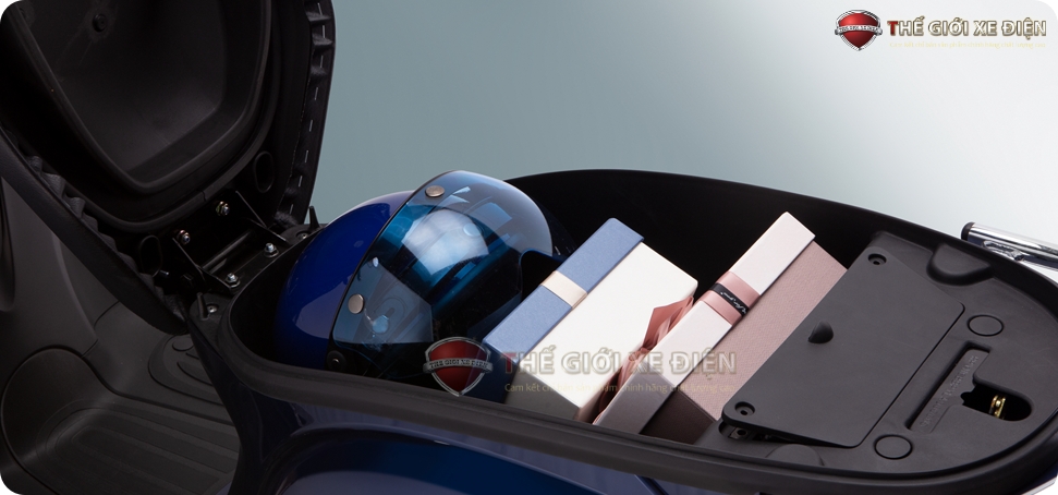 Cốp xe rộng rãi Cốp xe rộng rãi