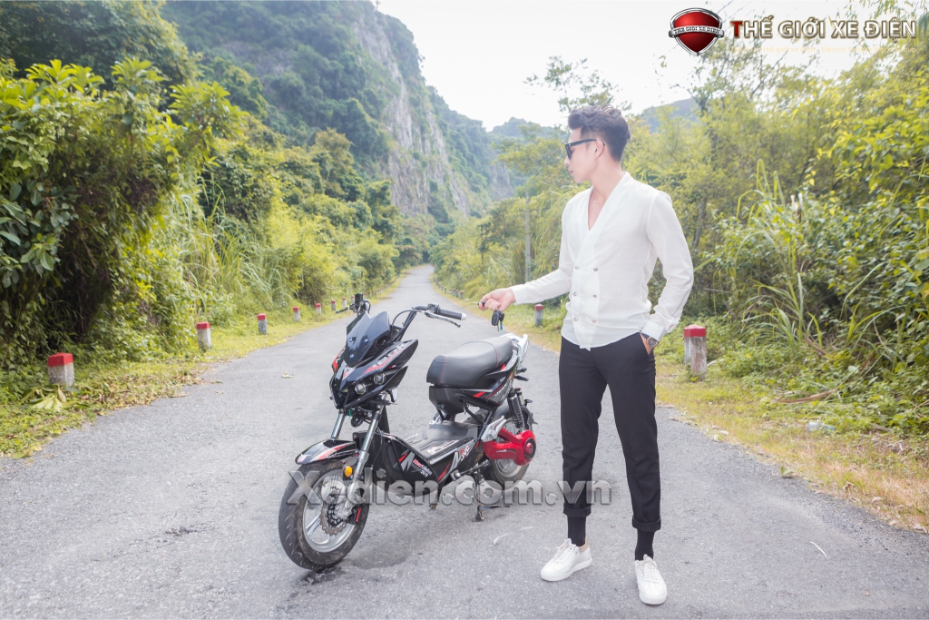 JVC Jeek Plus dòng xe máy điện đậm chất nam tính