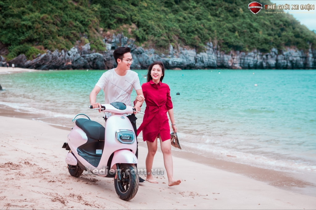 Bạn sẽ phù hợp với xe máy điện hay xe máy xăng?