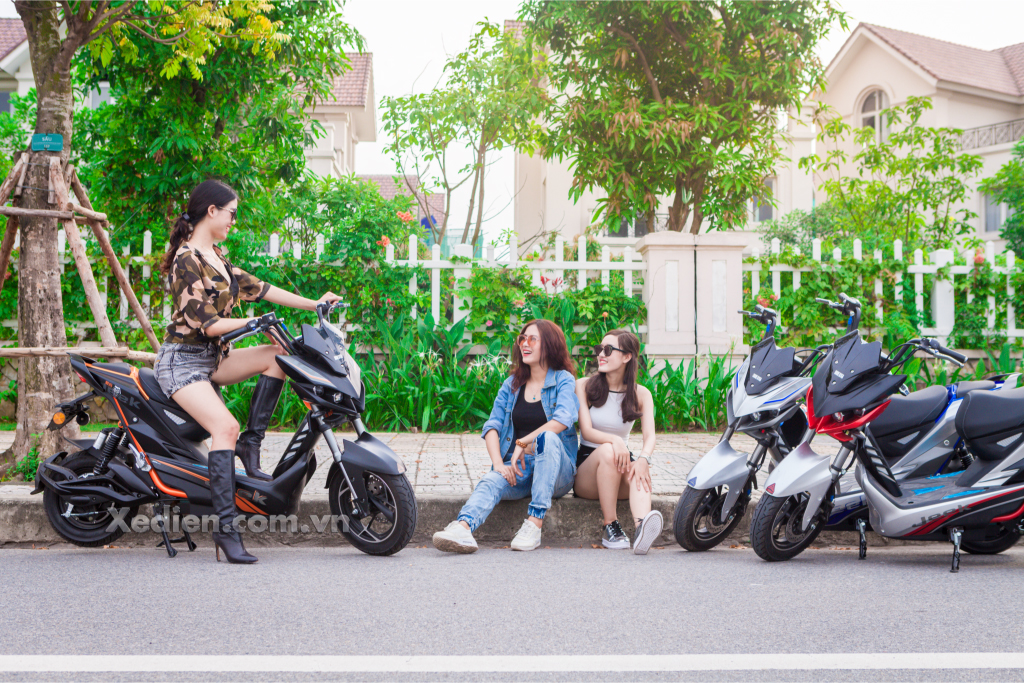 Xe điện Aima Jeek Xe điện Aima Jeek