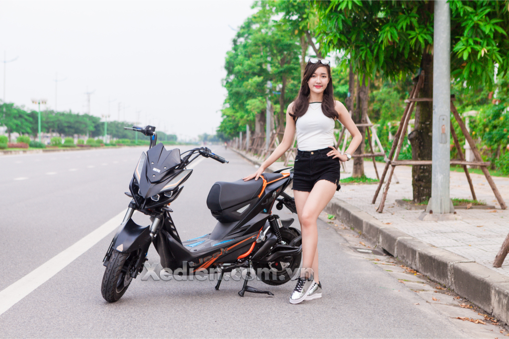 Xe điện Aima Jeek Xe điện Aima Jeek