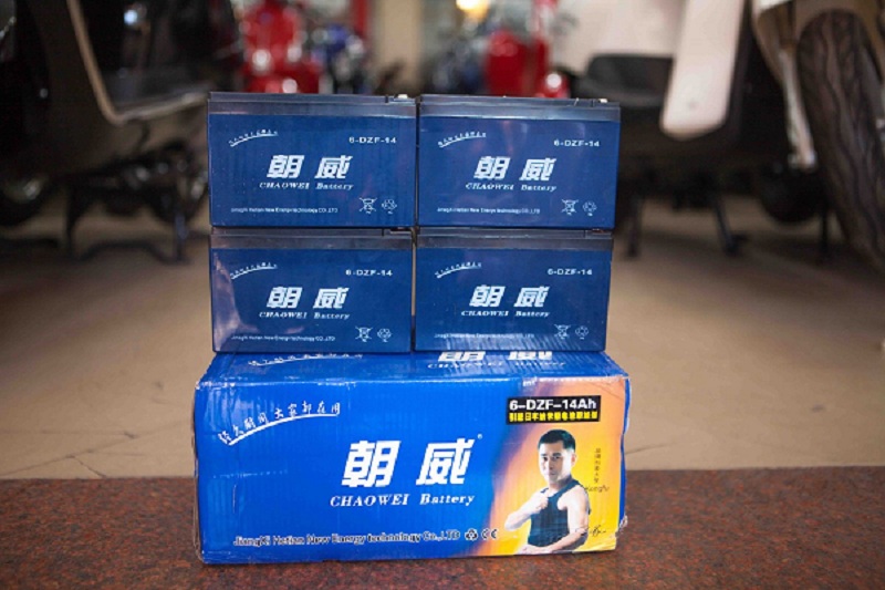 Bộ 4 Bình Ắc Quy Xe Điện 12Ah Thay tại nhà miễn phí 100%